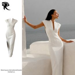 French High-End Elegant Solid Color Bodycon Stand Collar Evening Dress Women Cap Sleeve Deep V Classic Luxury Business Commute Original Fashion Designer Dress