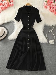 Summer Womens Black Rice Single Chest Knitted Long Skirt Green Elegant Office Short Sleeve Folded Dress Fashion 240824